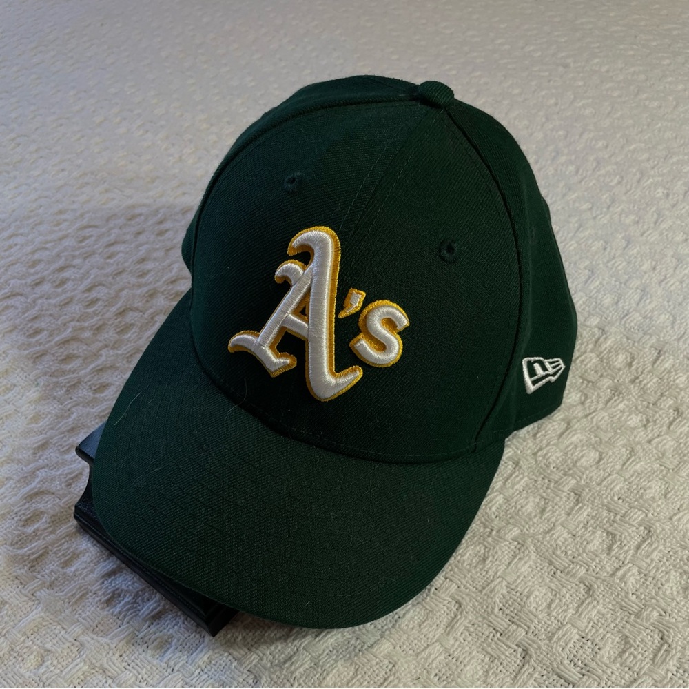 Oakland A’s MLB Green Baseball Cap ~ Size 7.5‎